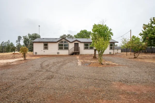 $525,000 | 11672 Roberta Way, Bella Vista, CA 96003