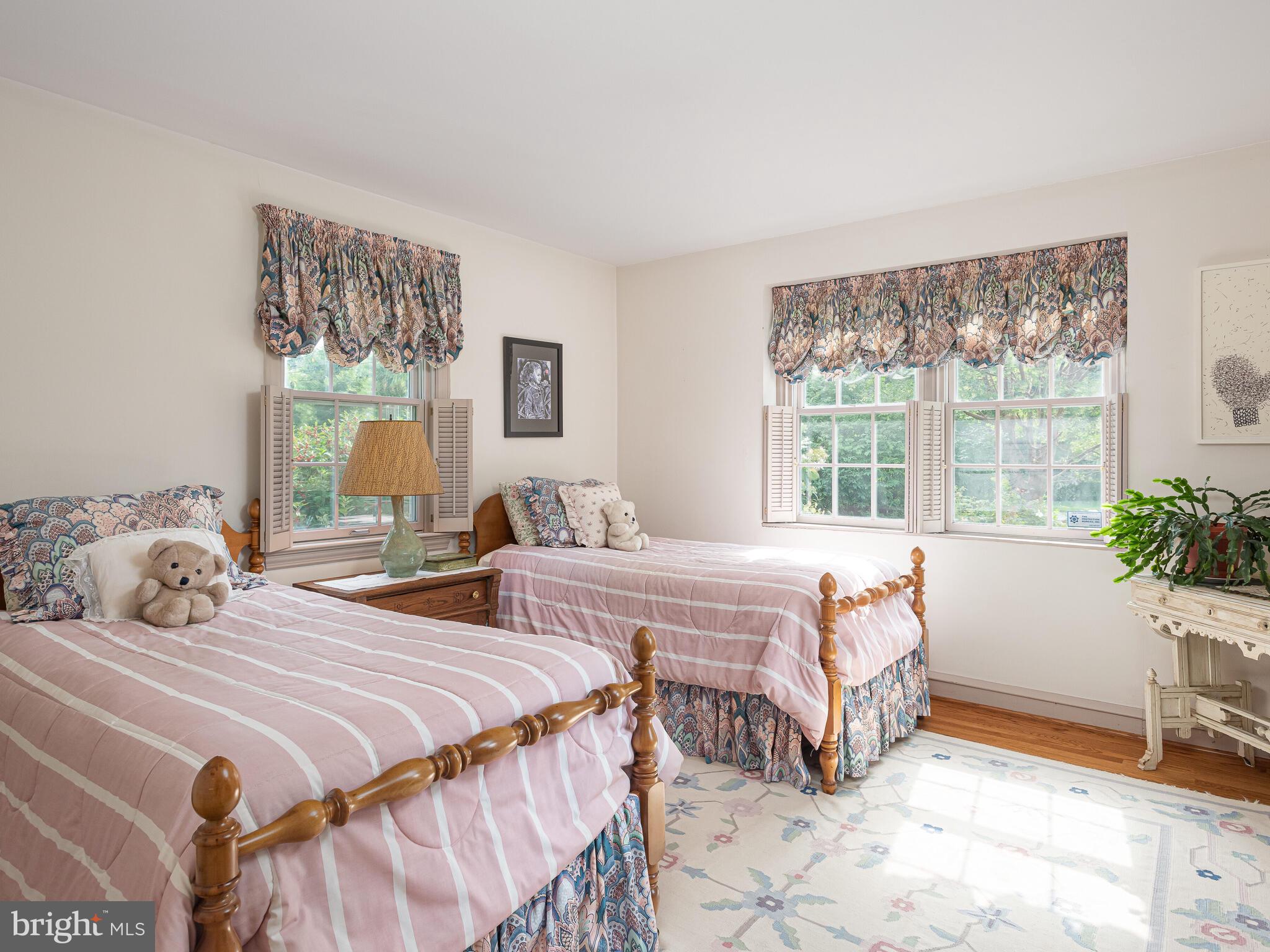 231 Dorset Road Devon, PA 19333 - Photo 18 of 27 2nd Bedroom
