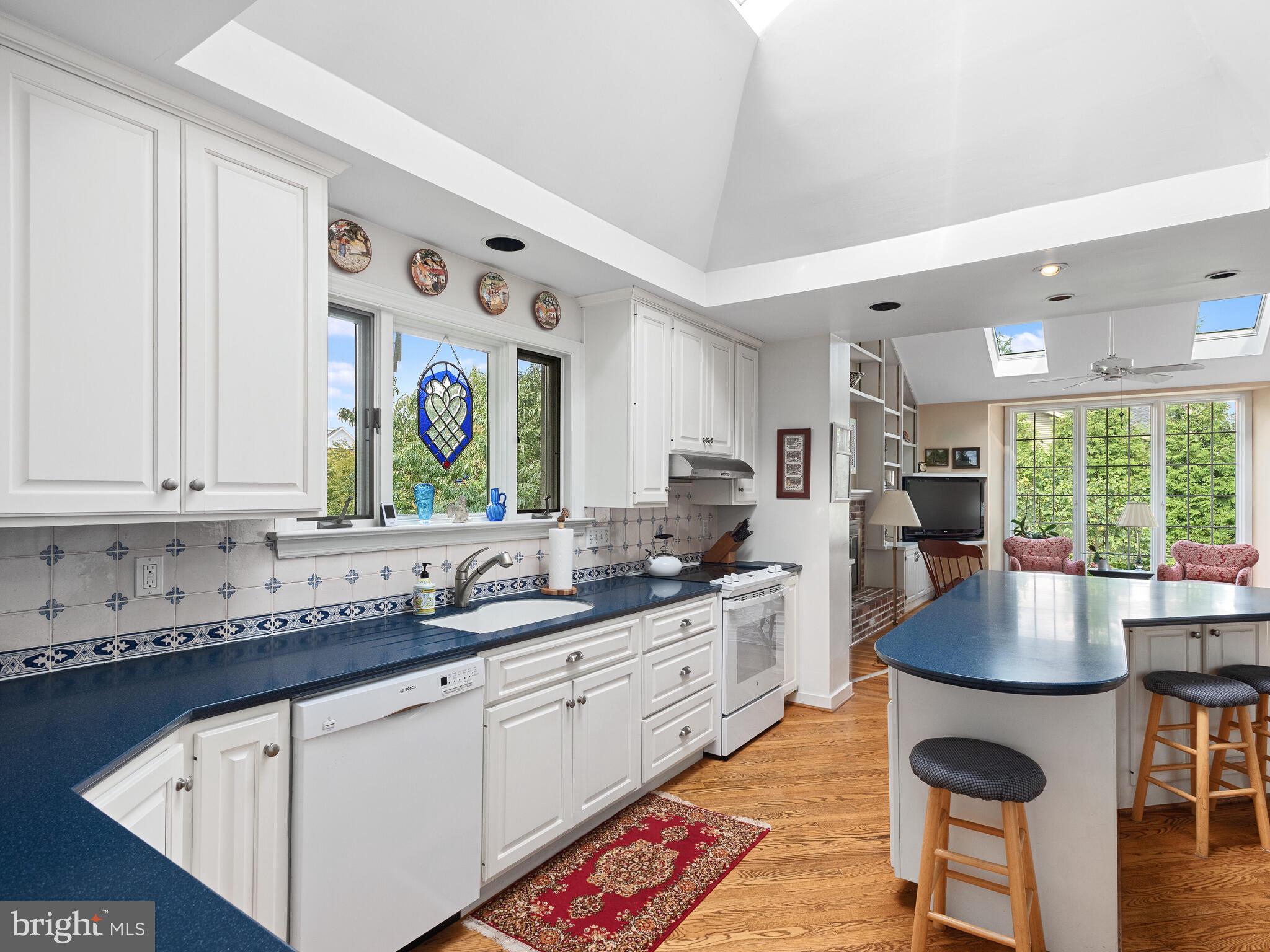 231 Dorset Road Devon, PA 19333 - Photo 9 of 27 Kitchen