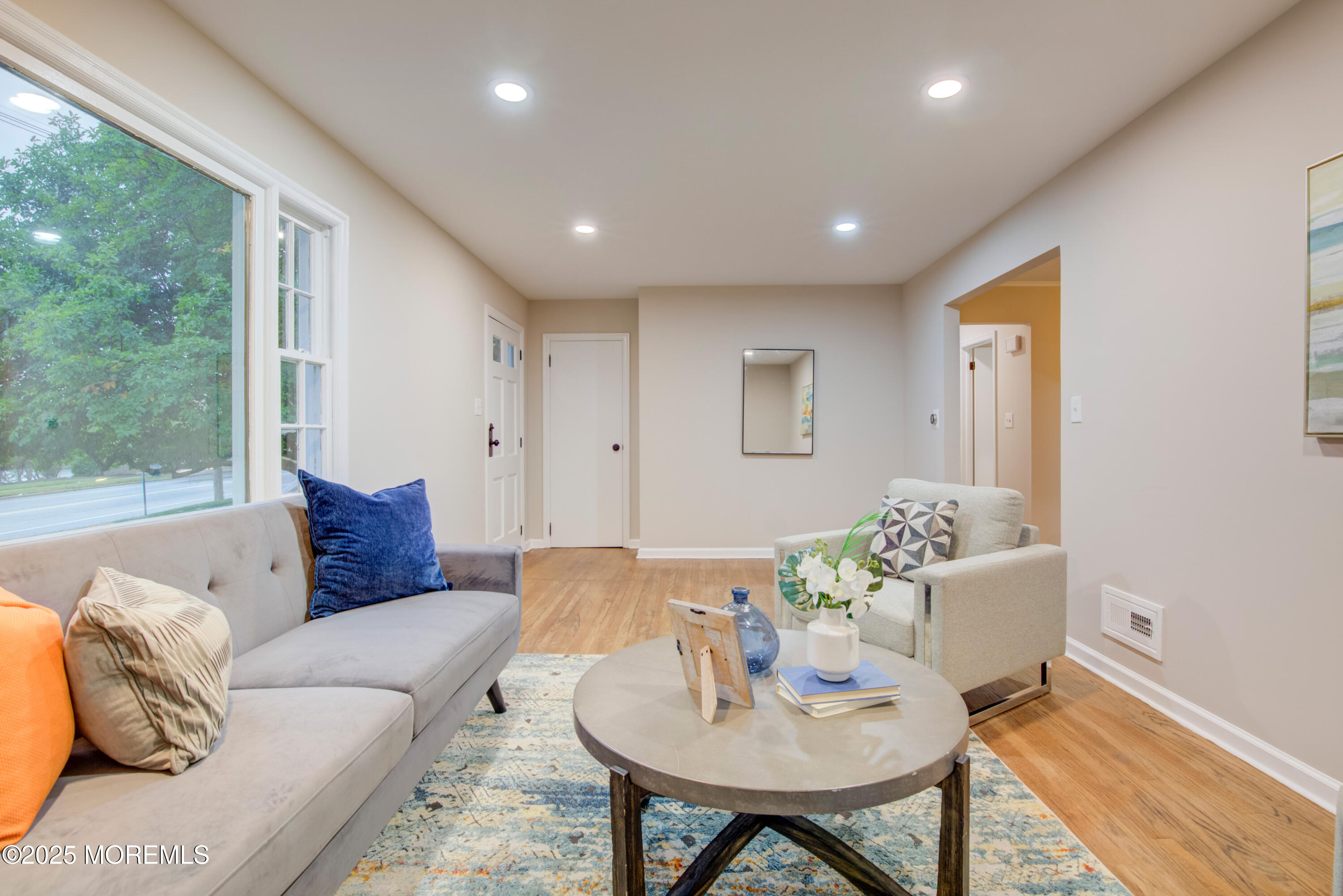 874 Mountain Avenue Springfield, NJ 07081 - Photo 6 of 27 Photo-3