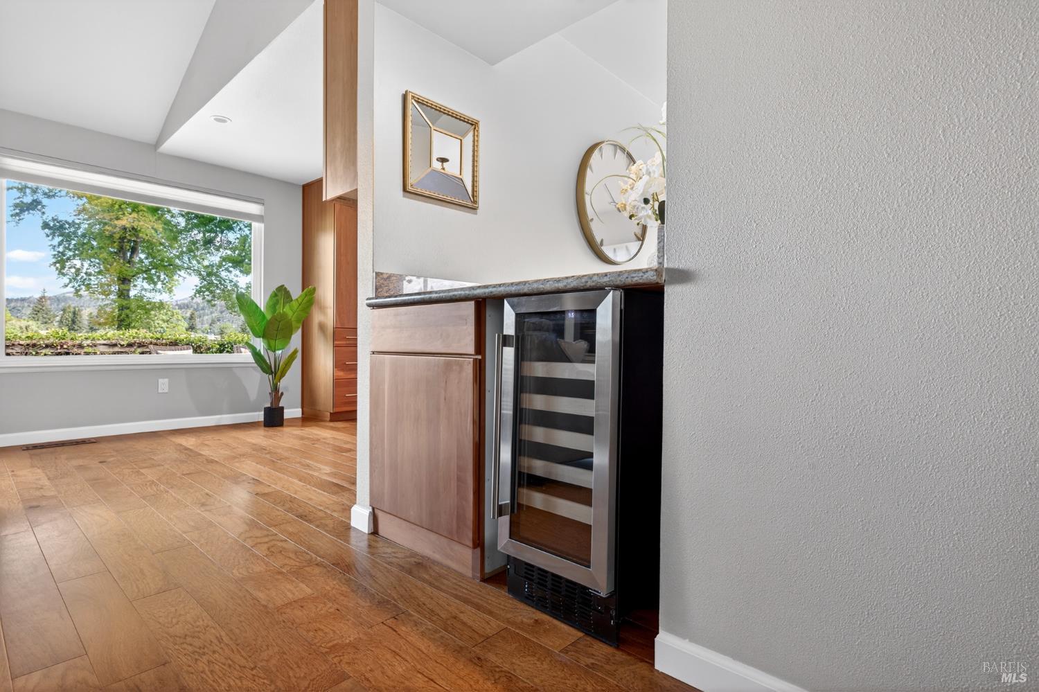 329 Oak Leaf Circle Santa Rosa, CA 95409 - Photo 12 of 32