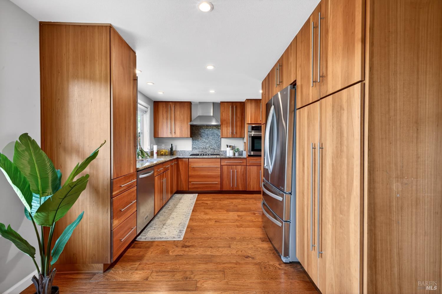 329 Oak Leaf Circle Santa Rosa, CA 95409 - Photo 14 of 32