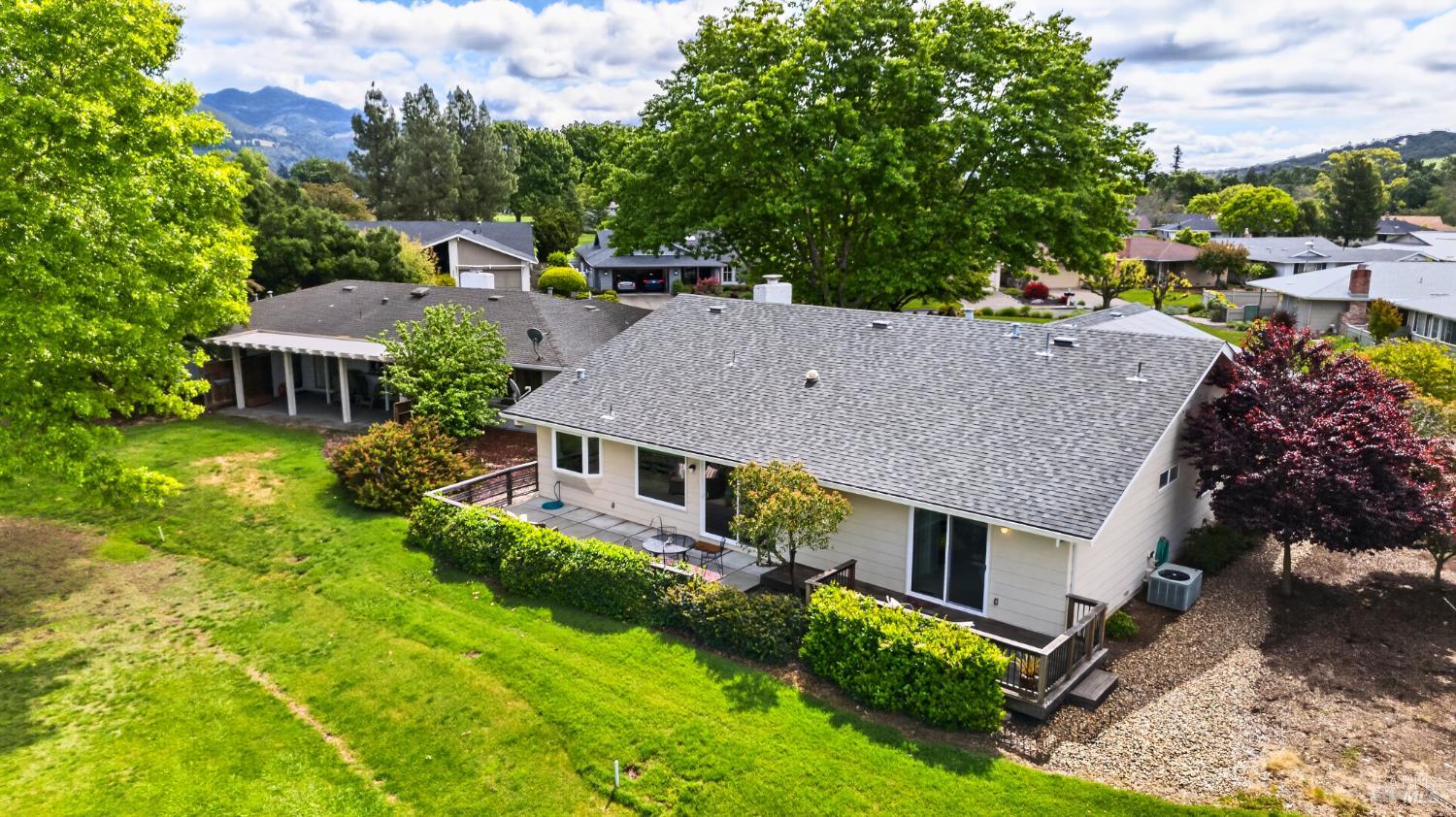 329 Oak Leaf Circle Santa Rosa, CA 95409 - Photo 30 of 32