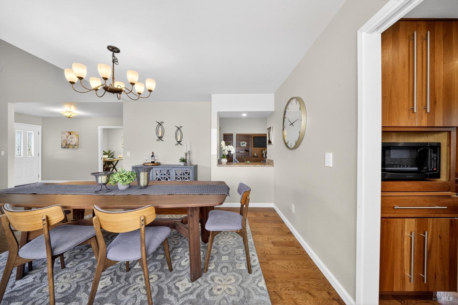 329 Oak Leaf Circle Santa Rosa, CA 95409 - Photo 10 of 32