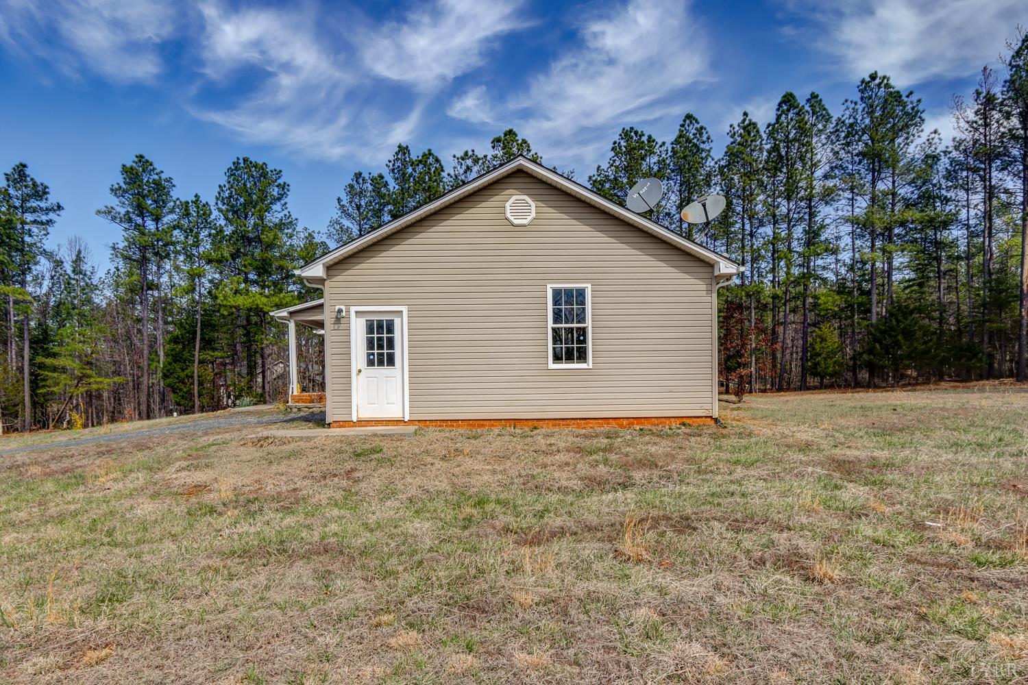 2518 Reedy Spring Road Spout Spring, VA 24593 - Photo 8 of 48