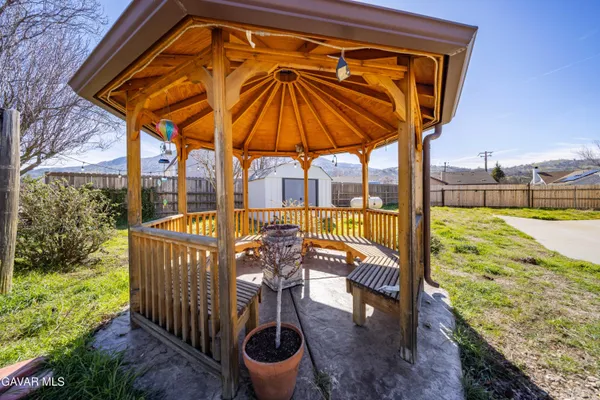 $525,000 | 18101 Ghost Town Street, Tehachapi, CA 93561