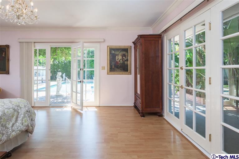 Undisclosed Address Pasadena, CA 91107 - Photo 11 of 16 a view of livingroom with furniture and front door