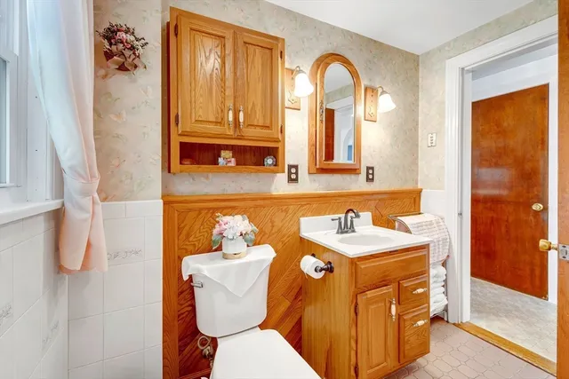 $895,000 | 375 Marrett Road, Lexington, MA 02421