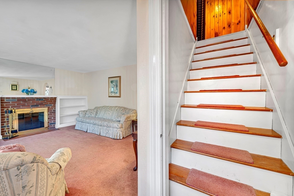 375 Marrett Road Lexington, MA 02421 - Photo 8 of 32 Gallery Image 8
