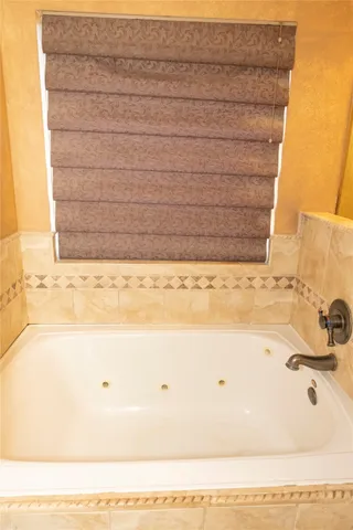 $317,500 | 1015 Highland Woods Drive, Highlands, TX 77562