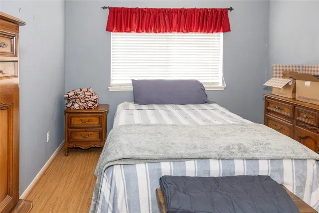 $317,500 | 1015 Highland Woods Drive, Highlands, TX 77562