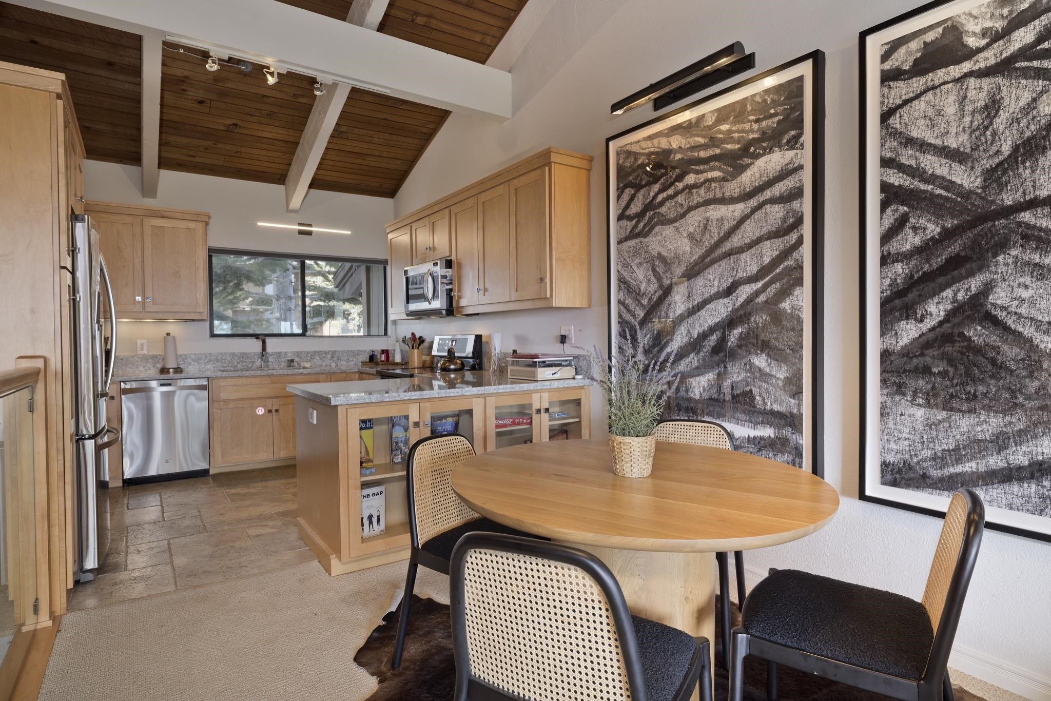 94 John Muir Road, Unit 117 Mammoth Lakes, CA 93546 - Photo 7 of 38