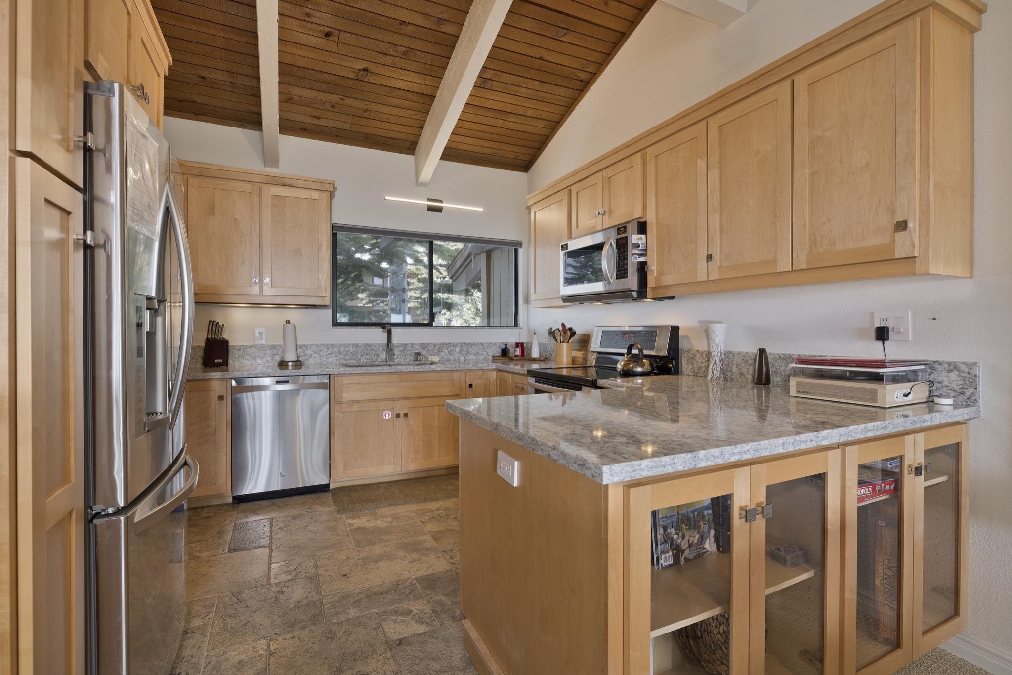 94 John Muir Road, Unit 117 Mammoth Lakes, CA 93546 - Photo 8 of 38