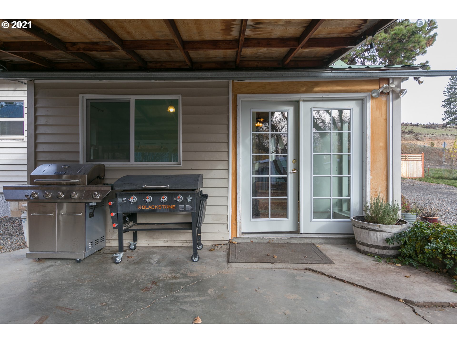 80184 Dodson Road Tygh Valley, OR 97063 - Photo 4 of 17 Gallery Image 4