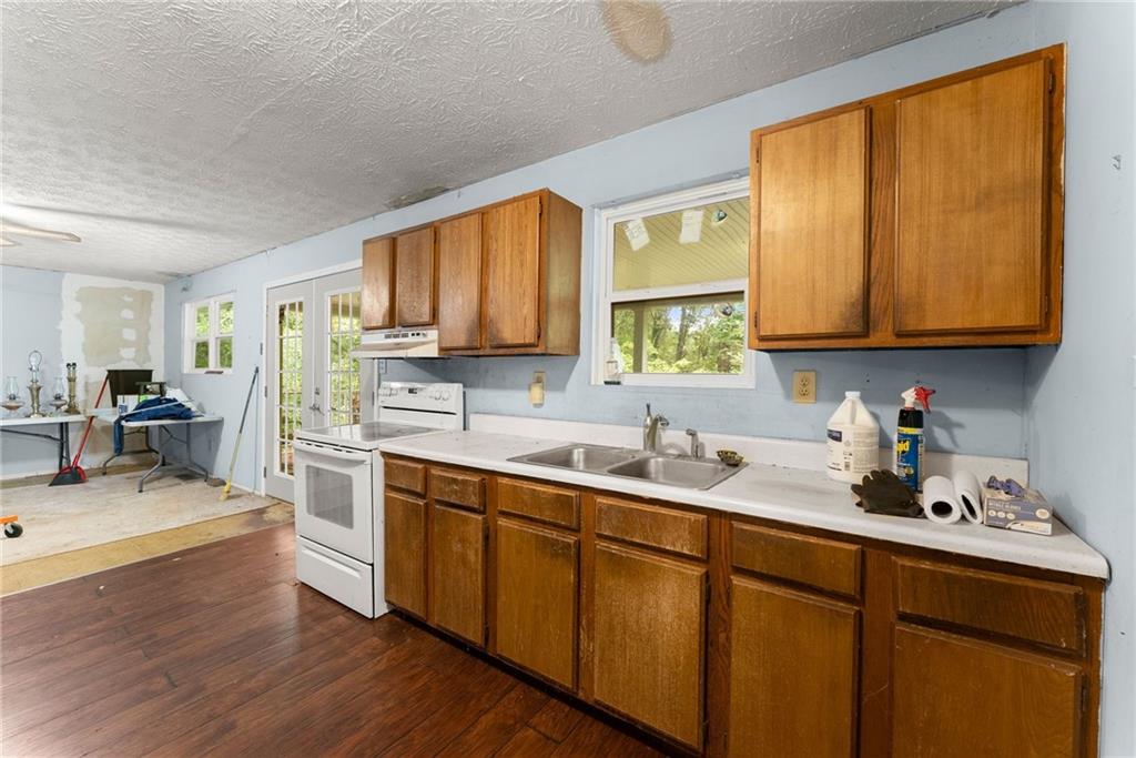 7099 George Barnes Road Murrayville, GA 30564 - Photo 8 of 43 Gallery Image 8