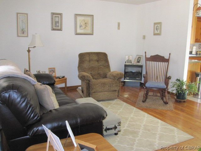 6248 Glenns Road Gloucester, VA 23061 - Photo 2 of 30
