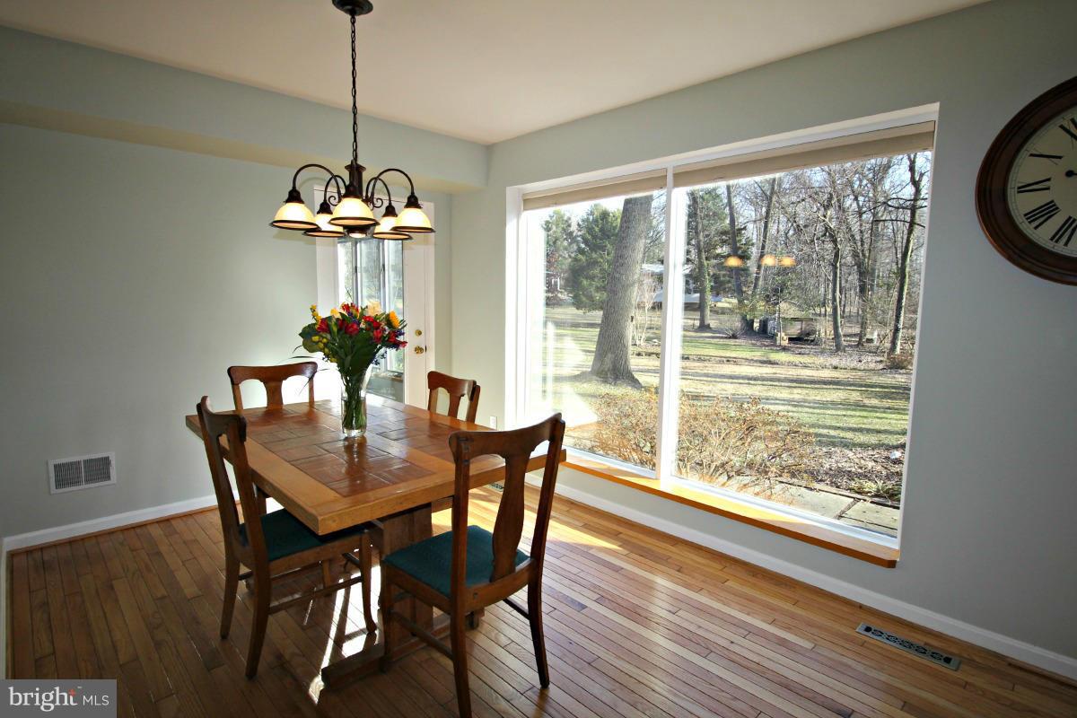 2566 Babcock Road Vienna, VA 22181 - Photo 10 of 27 Dining Room