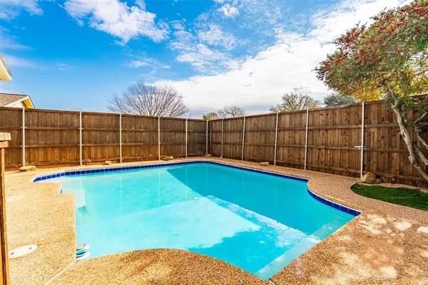 $2,500 | 8822 Miami Drive, Rowlett, TX 75088