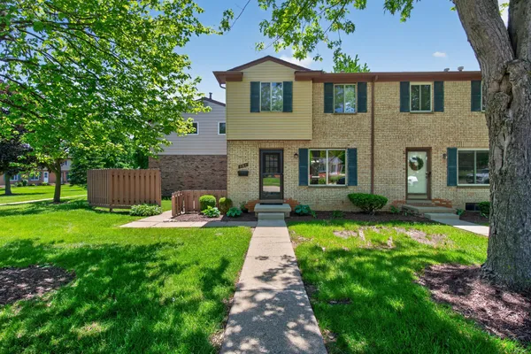 $210,000 | 141 Sheffield Drive, Saline, MI 48176