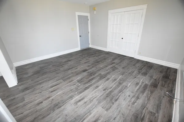 $1,450 | 545 Hammond Avenue, Unit 3, Aurora, IL 60506