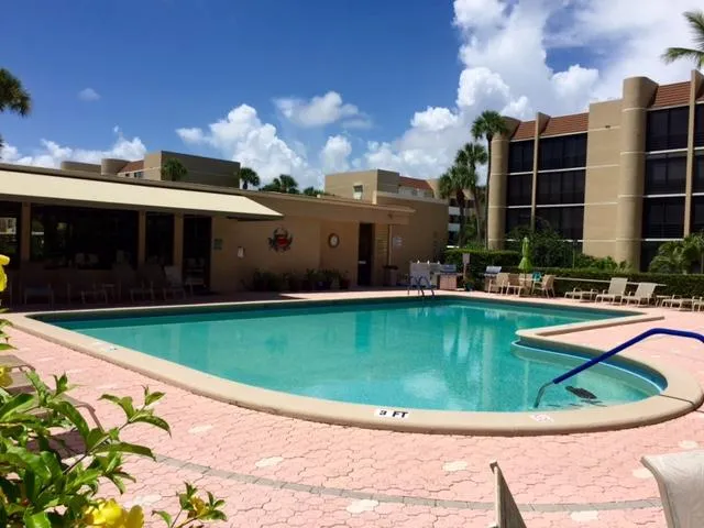 $2,500 | 3492 Northeast Causeway Boulevard, Unit 103, Jensen Beach, FL 34957