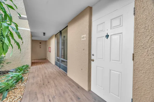 $2,500 | 3492 Northeast Causeway Boulevard, Unit 103, Jensen Beach, FL 34957