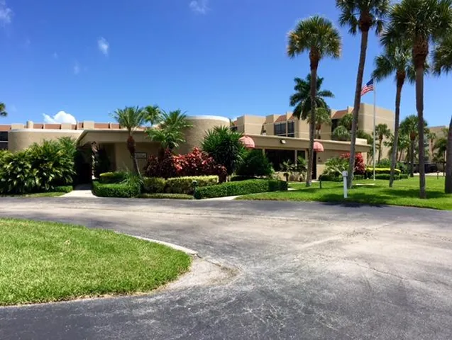 $2,500 | 3492 Northeast Causeway Boulevard, Unit 103, Jensen Beach, FL 34957