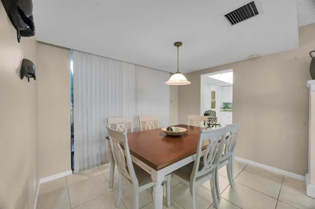 $2,500 | 3492 Northeast Causeway Boulevard, Unit 103, Jensen Beach, FL 34957