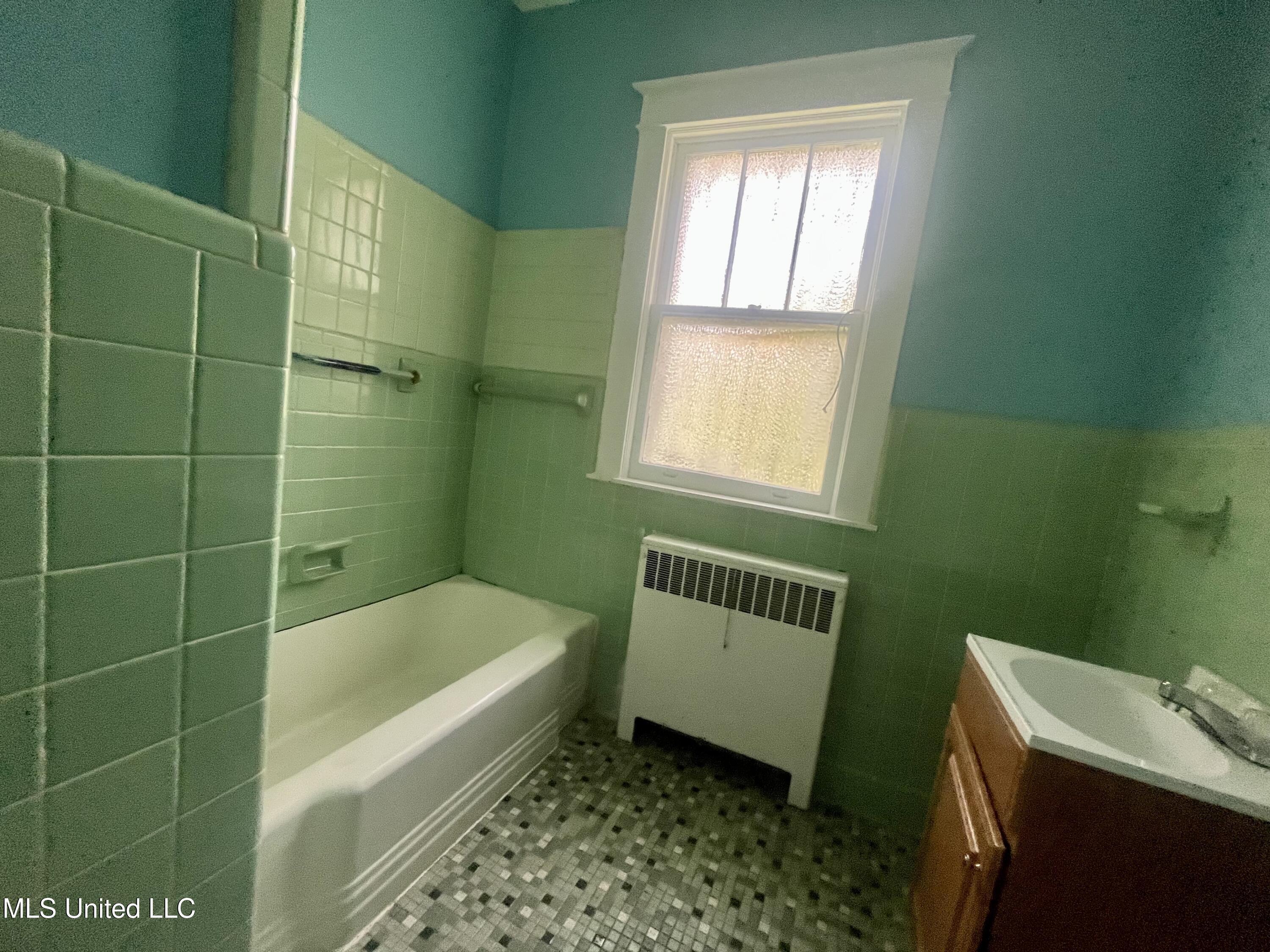 58 Snider Street Grenada, MS 38901 - Photo 13 of 17 FF7A3B35-91B3-4456-8C7A-FFA2FBF9408E