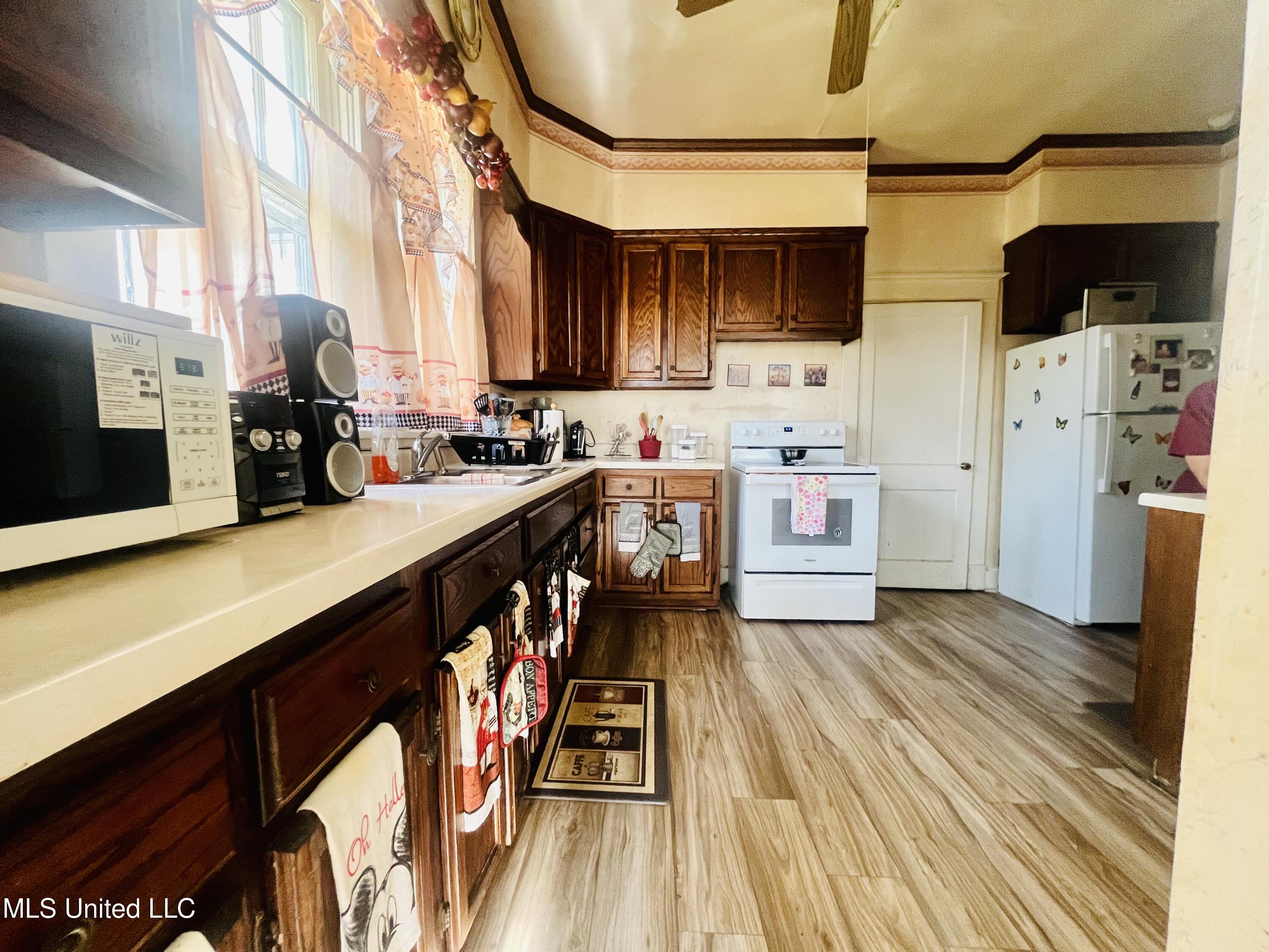 58 Snider Street Grenada, MS 38901 - Photo 3 of 17 29D5042A-1966-4B1F-9AEB-6903CE34E41E