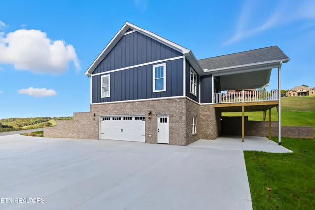 $699,000 | 135 Jade Lane, New Tazewell, TN 37825