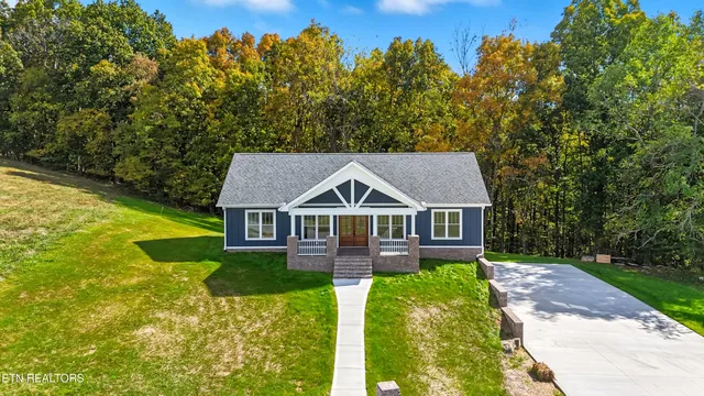 $699,000 | 135 Jade Lane, New Tazewell, TN 37825