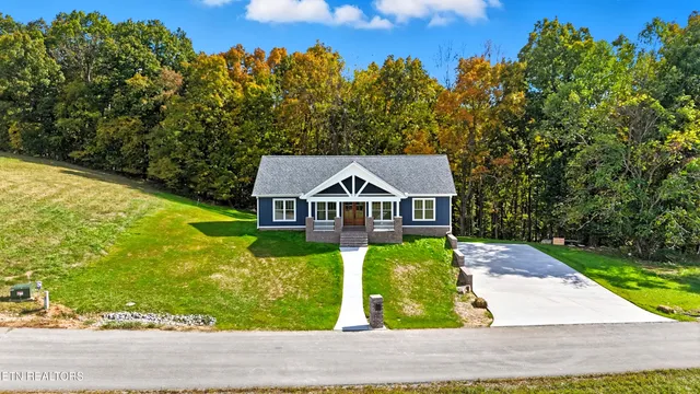$699,000 | 135 Jade Lane, New Tazewell, TN 37825