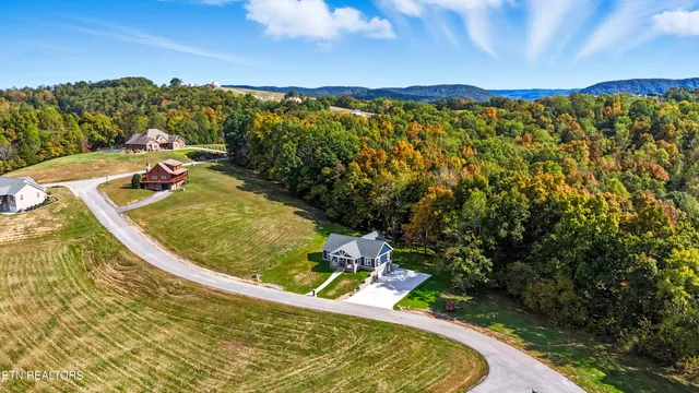 $699,000 | 135 Jade Lane, New Tazewell, TN 37825