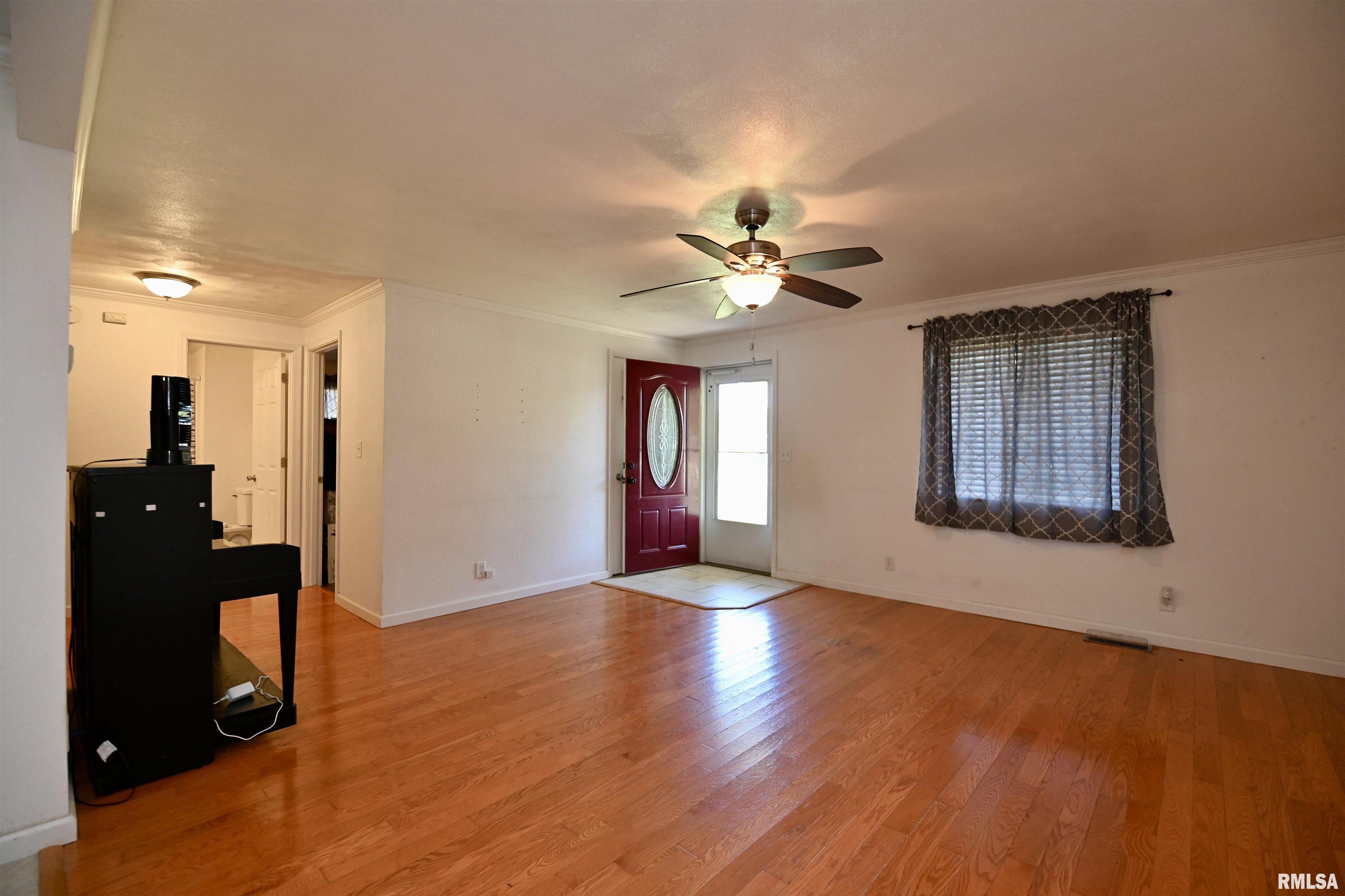 809 Meadow Lane Manito, IL 61546 - Photo 15 of 22 Gallery Image 15
