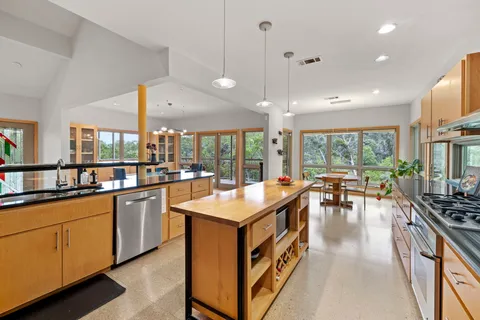 $1,500,000 | 701 Yaupon Valley Road, West Lake Hills, TX 78746
