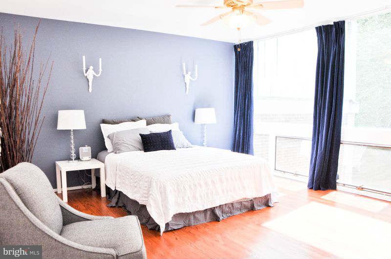 11511 Maple Ridge Road Reston, VA 20190 - Photo 17 of 25 Bedroom (Master)