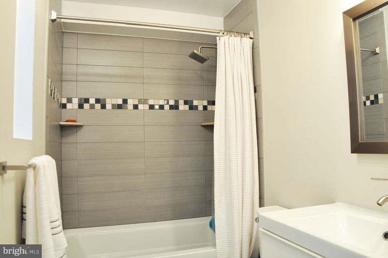 11511 Maple Ridge Road Reston, VA 20190 - Photo 24 of 25 Bath