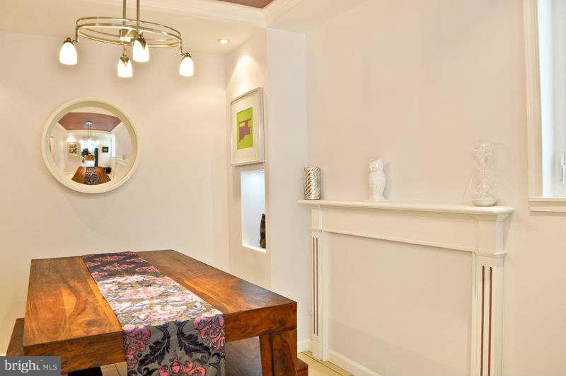 11511 Maple Ridge Road Reston, VA 20190 - Photo 10 of 25 Dining Room