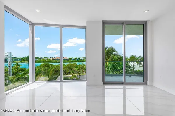 a view of a large window with an outdoor space