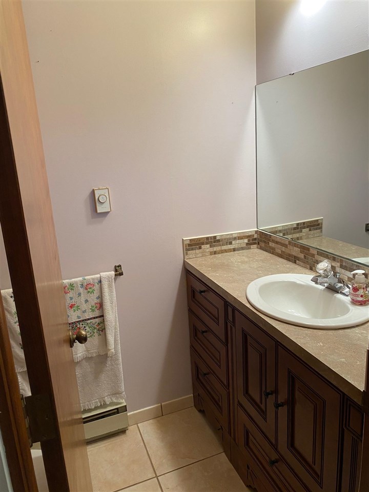 7023 East Broomfield Road Mount Pleasant, MI 48858 - Photo 19 of 32 1897337-18.JPG