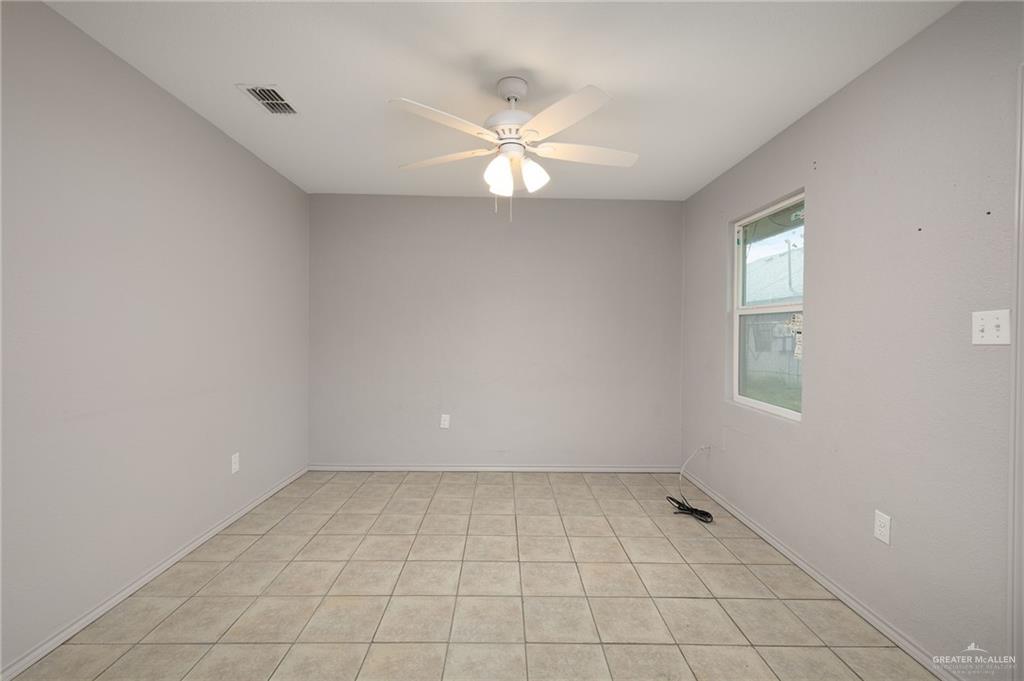 825 West First Street, Unit 4 Mission, TX 78572 - Photo 6 of 11