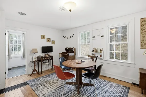 $329,000 | 118 North Leverett Road, Leverett, MA 01054