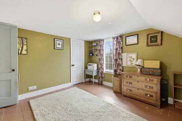 $329,000 | 118 North Leverett Road, Leverett, MA 01054