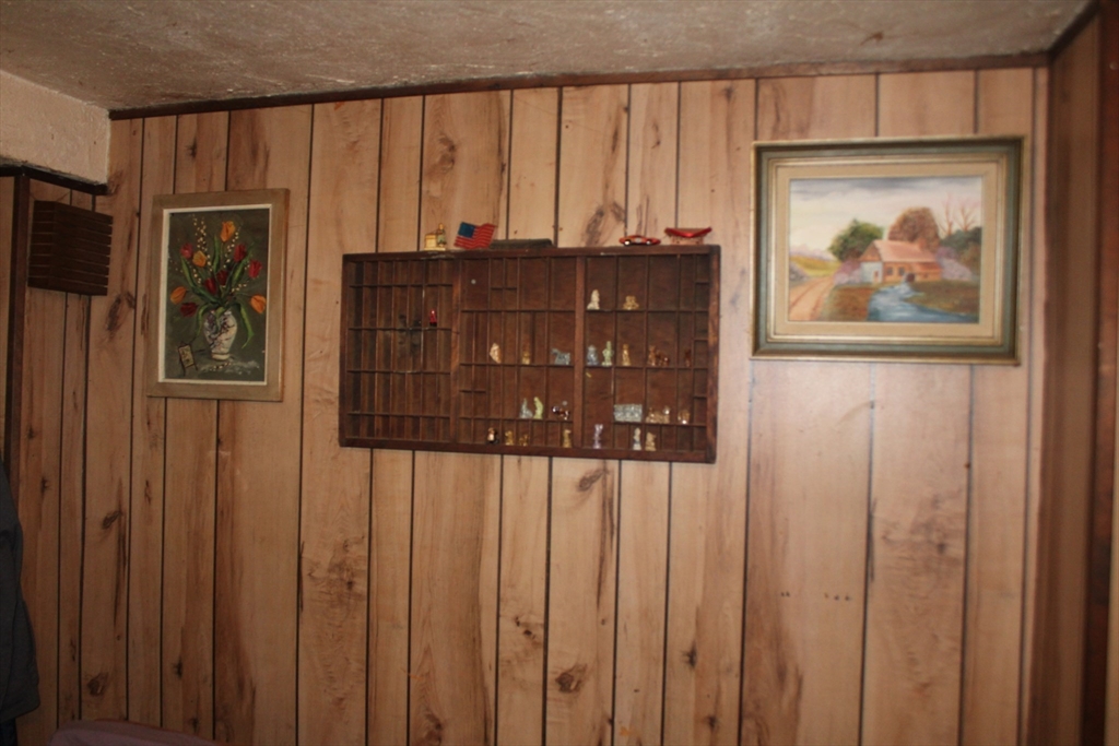 73 Washington Street Greenfield, MA 01301 - Photo 8 of 10