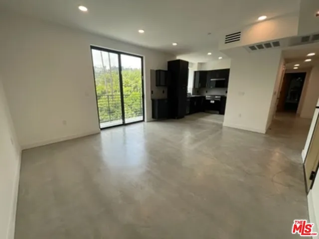 $4,500 | 10867 Fruitland Drive, Unit 501, Studio City, CA 91604