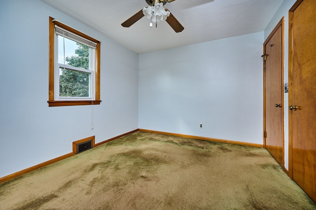 112 Beesley Avenue Chicopee, MA 01013 - Photo 22 of 33