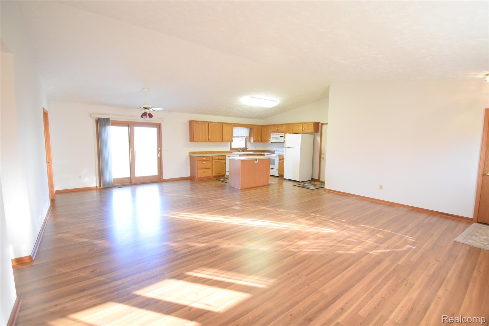 4175 South Reed Road Durand, MI 48429 - Photo 4 of 31 3.JPG
