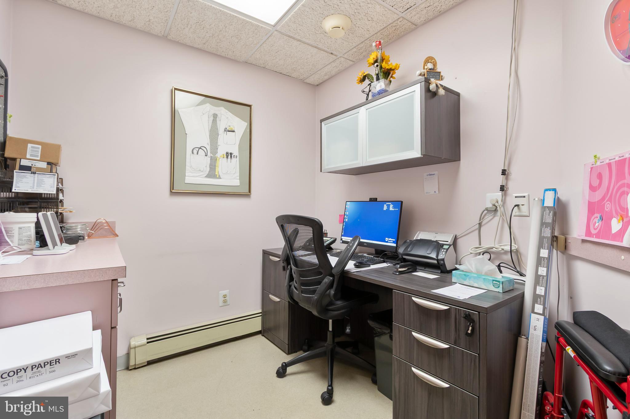 1816-18 East Passyunk Avenue Philadelphia, PA 19148 - Photo 12 of 58 a room with furniture and a flat screen tv
