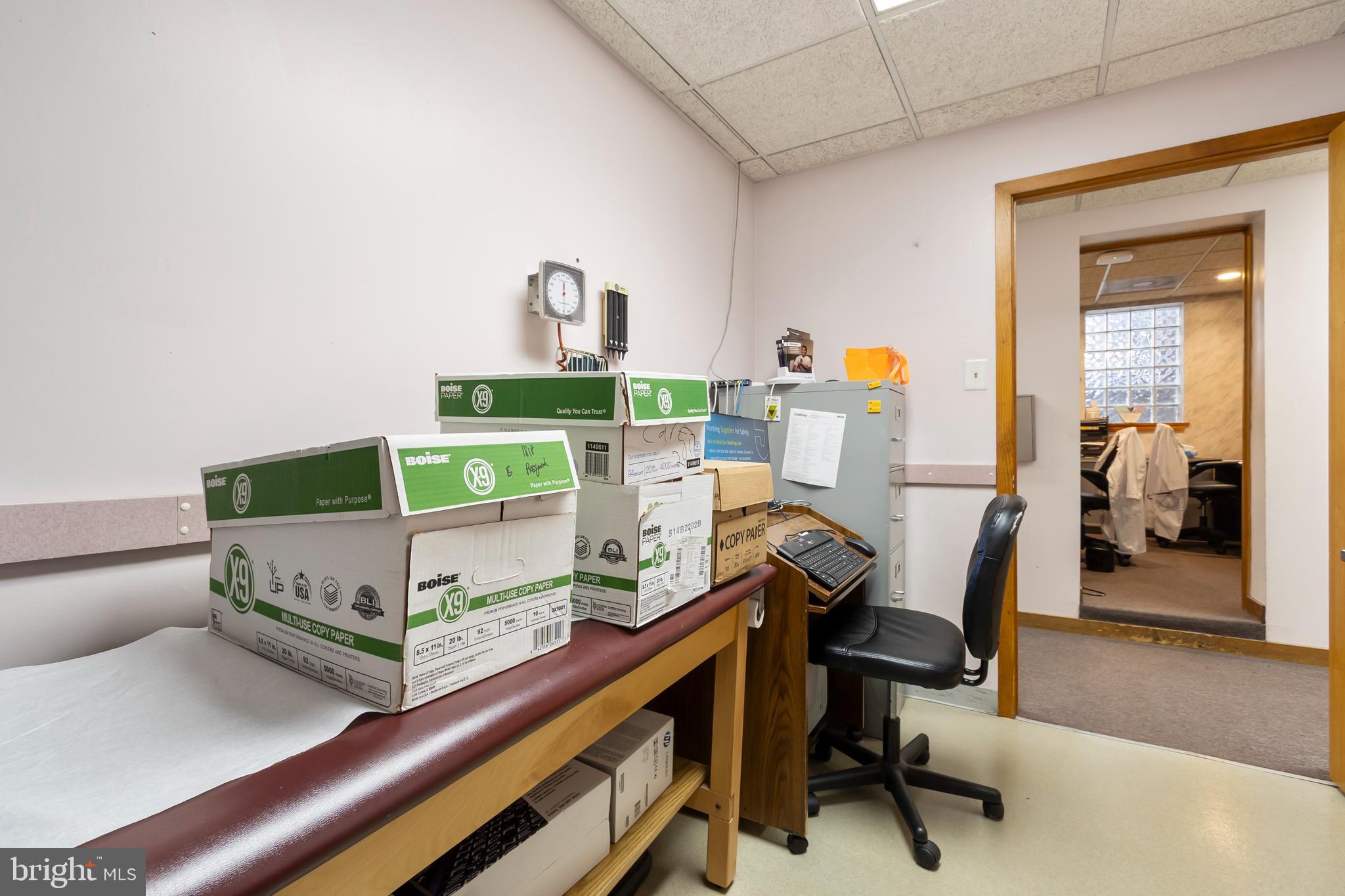 1816-18 East Passyunk Avenue Philadelphia, PA 19148 - Photo 15 of 58 a view of a workspace with furniture and a dresser